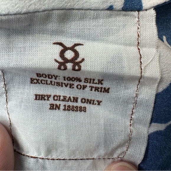 Figue Mica silk Floral Blue and White Women's blouse. Size large. Like new! - Picture 5 of 9